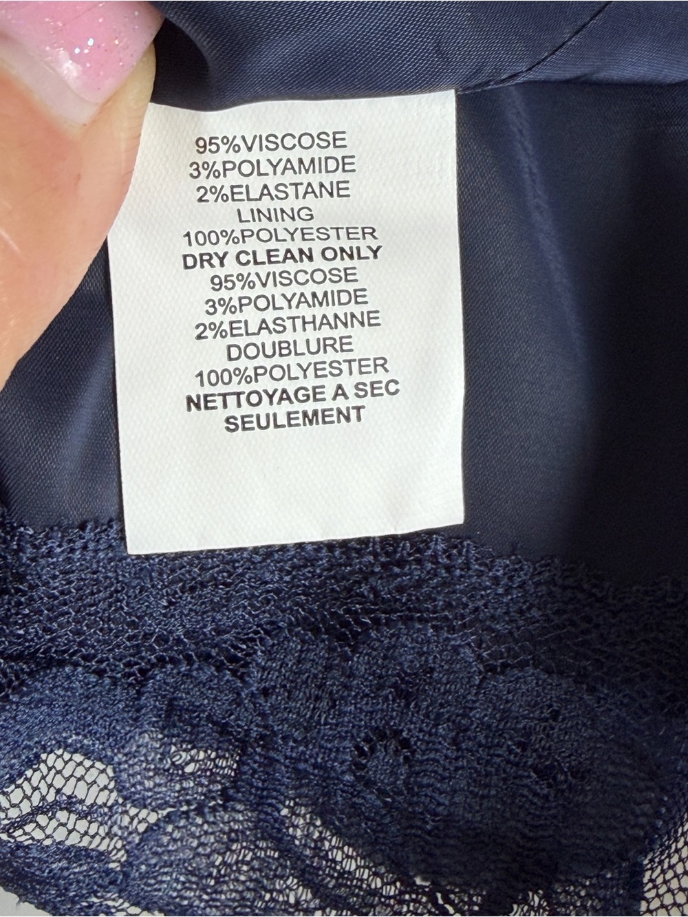 Trina Turk NWOT Navy Blue and White Colorblock  Sleeveless Shift Dress. Size 8. - Picture 6 of 15